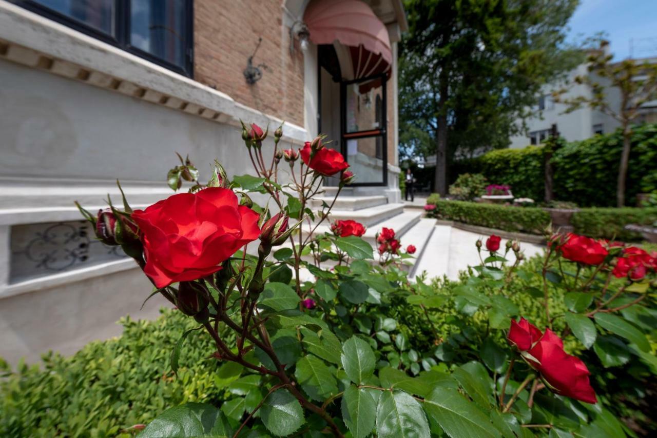 Villa Elda Boutique Hotel Siena Esterno foto